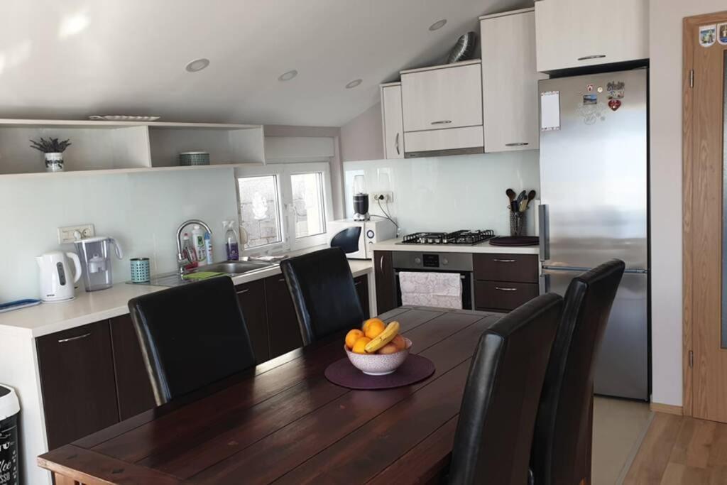 Apartment Mustapic Клек Екстериор снимка